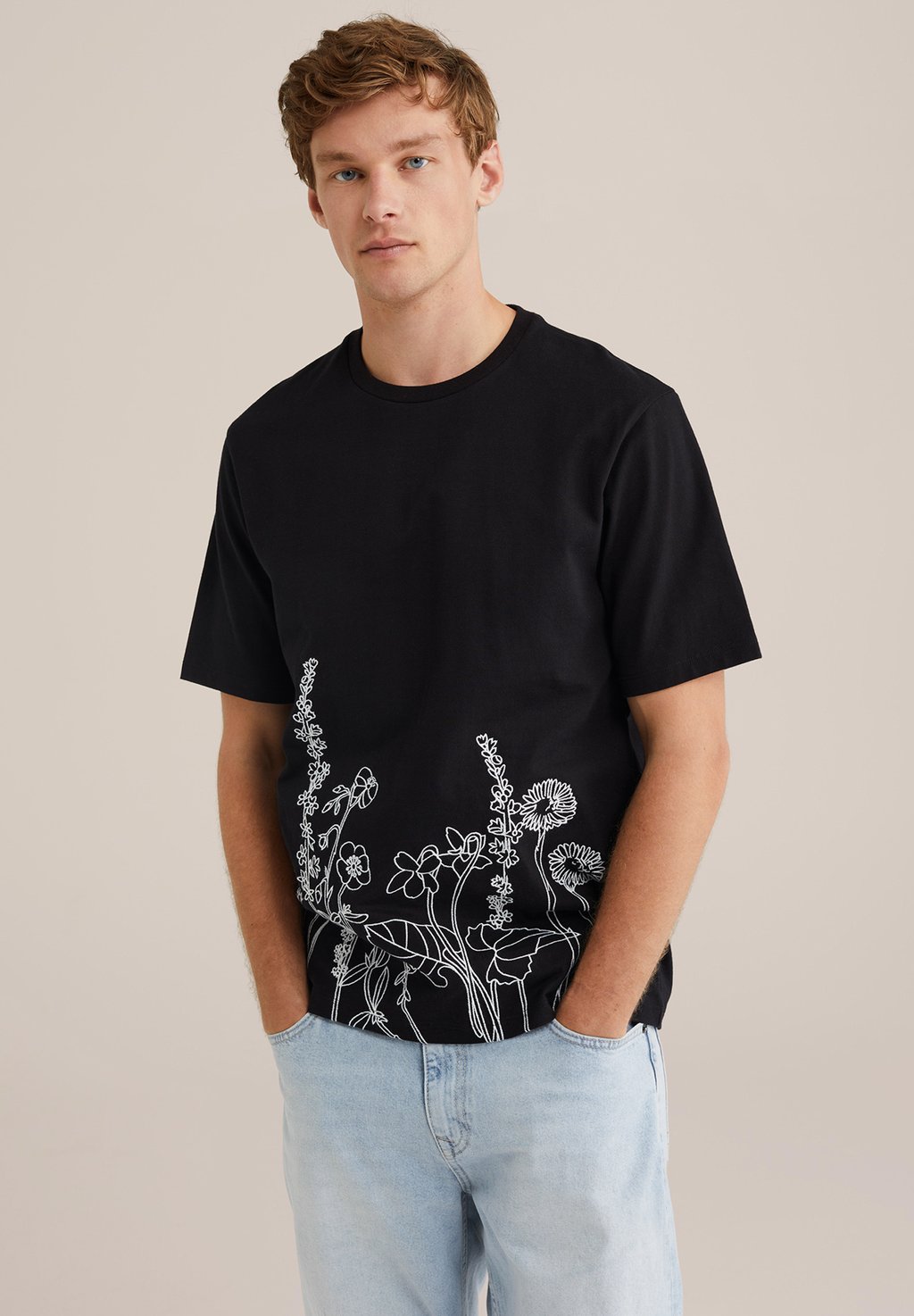 

Футболка с принтом WE Fashion, черный
