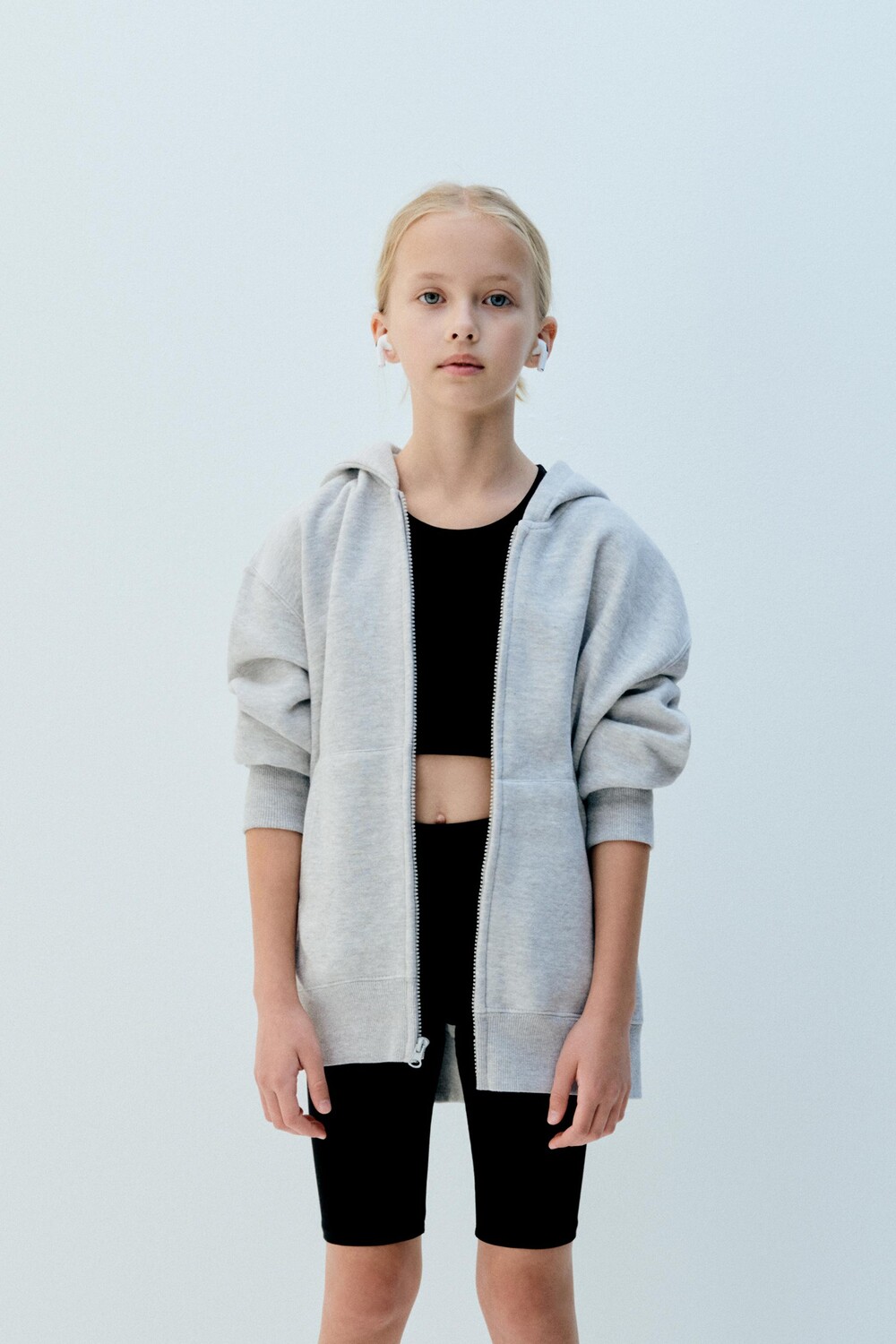 

Базовые велосипедные шорты ZARA, черный