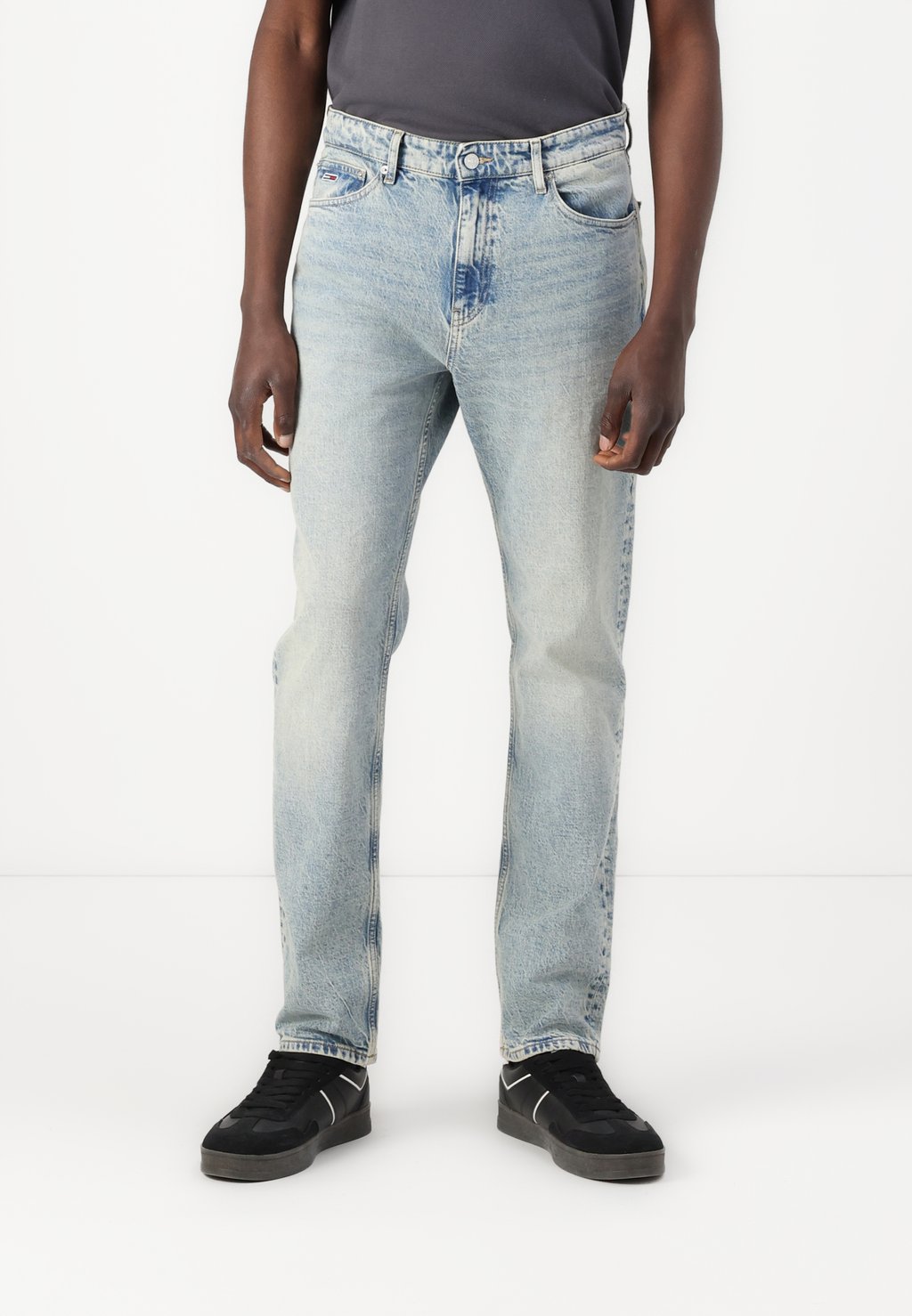 

Джинсы облегающего кроя RYAN SLIM Tommy Jeans, цвет Denim Medium