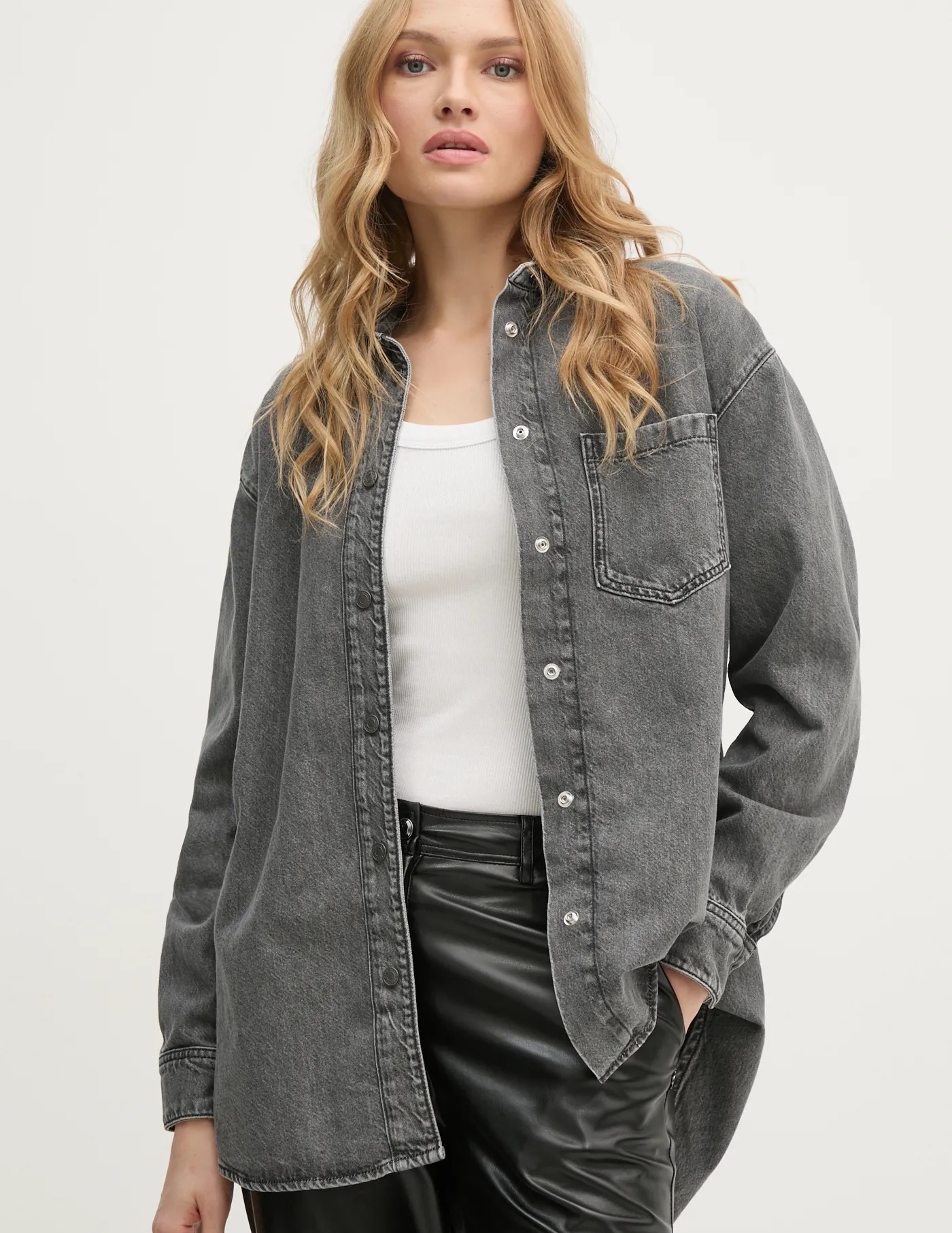 

Джинсовая рубашка Pepe Jeans, серый