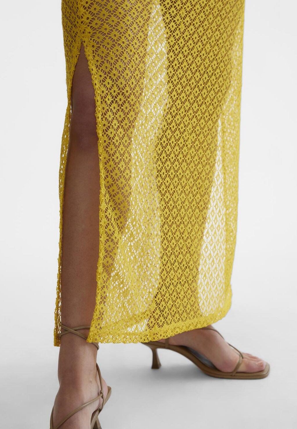 

Платье макси Chrissy Maxi Dress SOMETHINGNEW, пикантно-горчичный