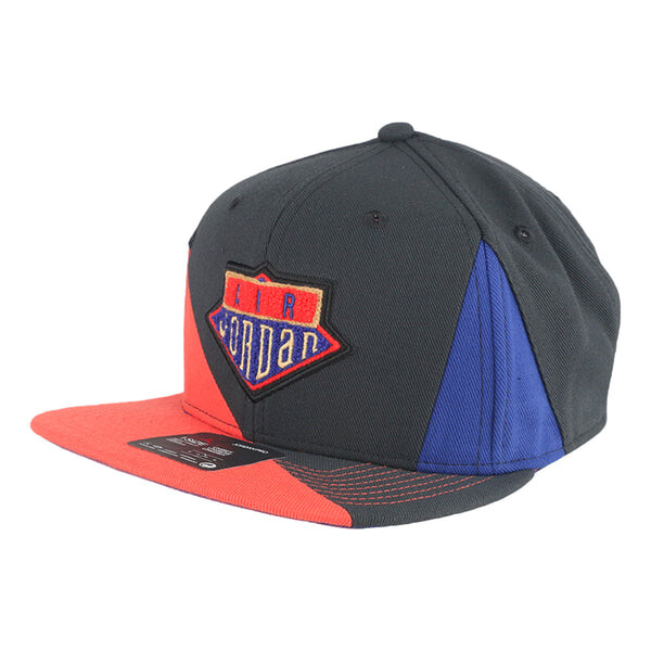 

Бейсболка pro sport dna chenille cap 'black crimson' Air Jordan, черный