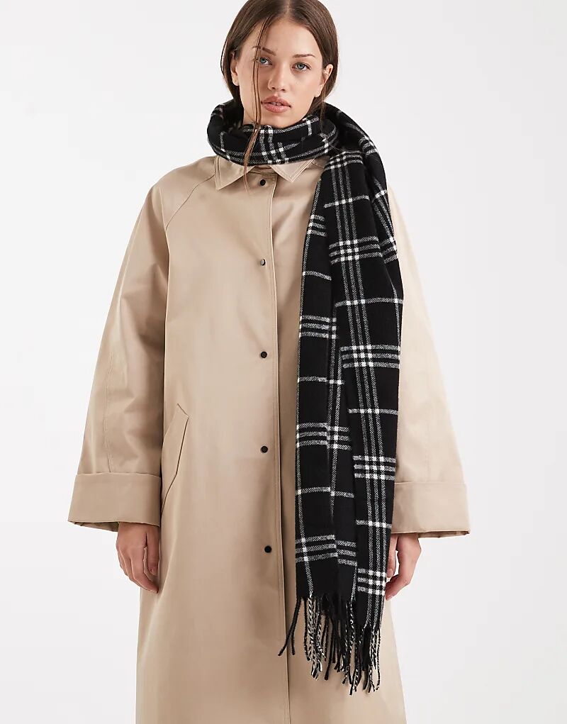 

Плетеный шарф Vero Moda в черную клетку