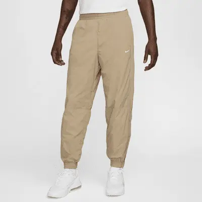 

Брюки Nike Solo Swoosh, цвет Khaki/White