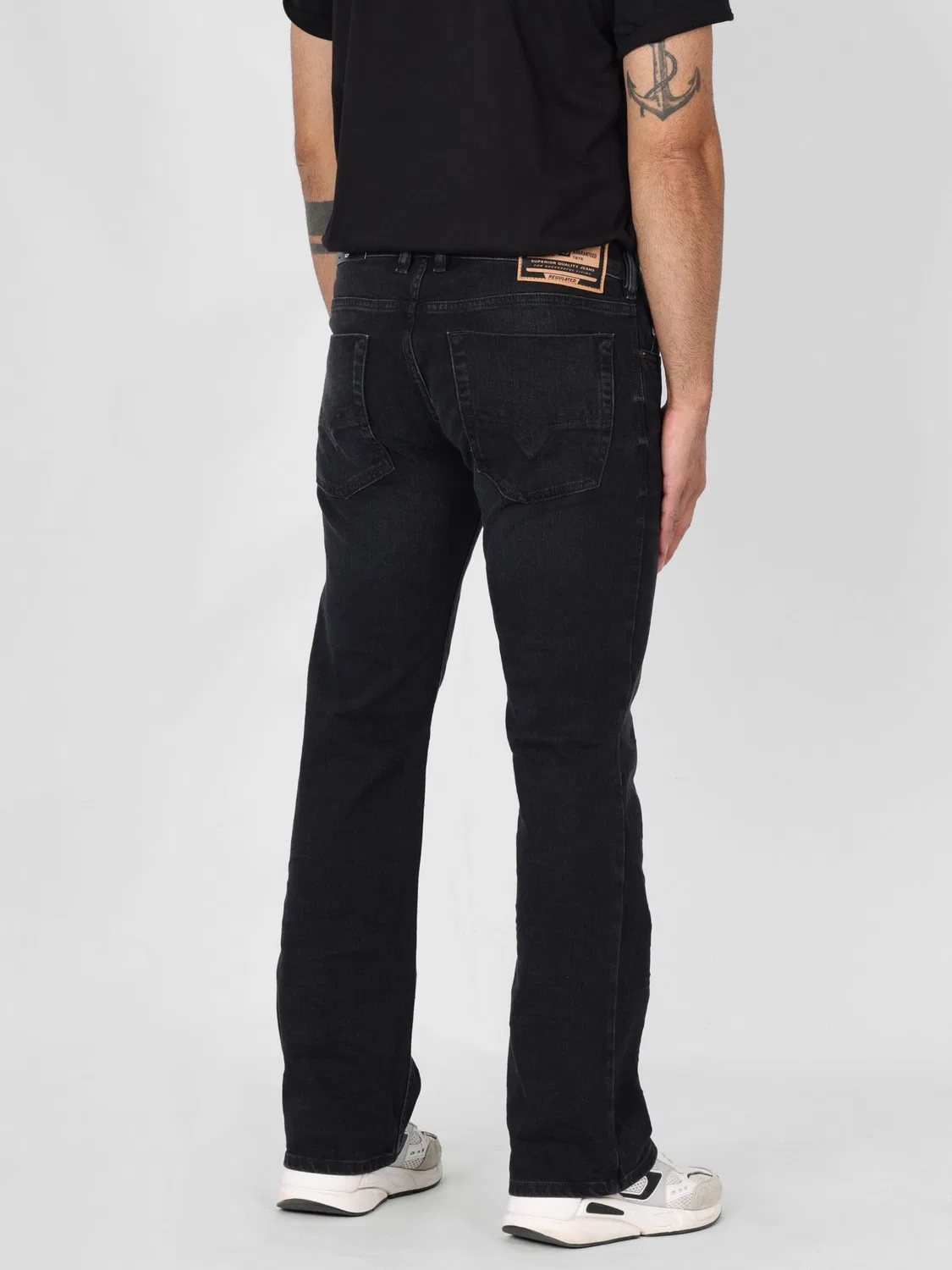 Джинсы Diesel Boot cut SLIM 2007 ZATINY-X из черного денима — фото 3