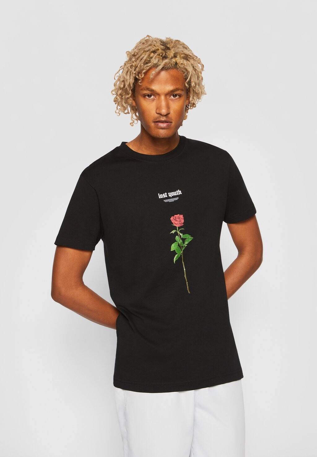 

Футболка с принтом Mister Tee, черный