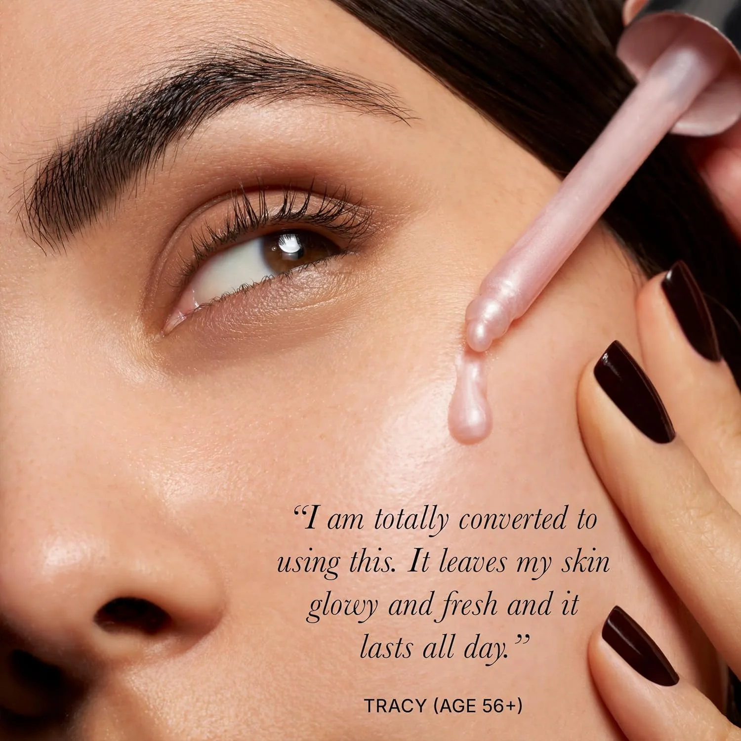 Сыворотка для лица Soft Focus Glow Booster Drops, придающая сияние и блеск, с глицерином и антиоксидантами, разглаживающая и увлажняющая основа под макияж, невесомая формула. Rodial — фото 3