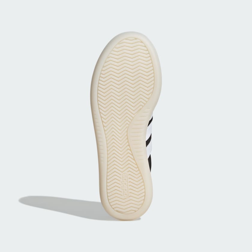 Женские кроссовки Adidas Barreda Decode — фото 3