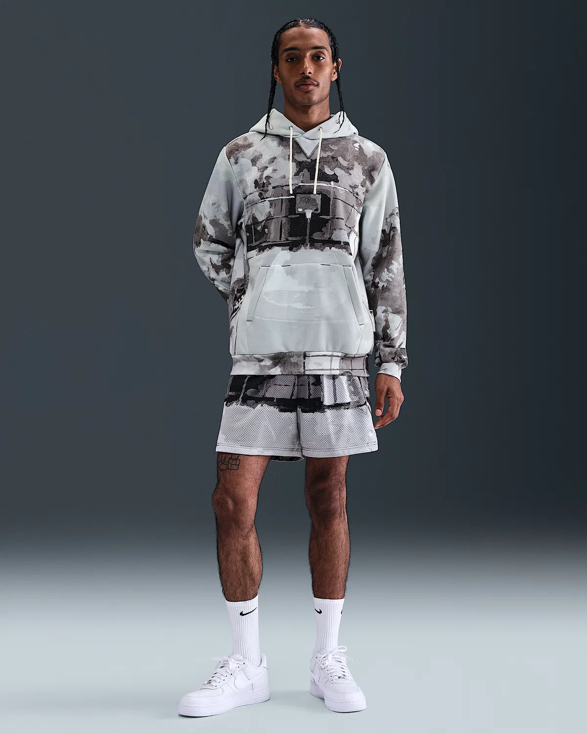 Мужская баскетбольная худи Nike Standard Issue Therma-FIT, Iron Grey/Pale Ivory — фото 4