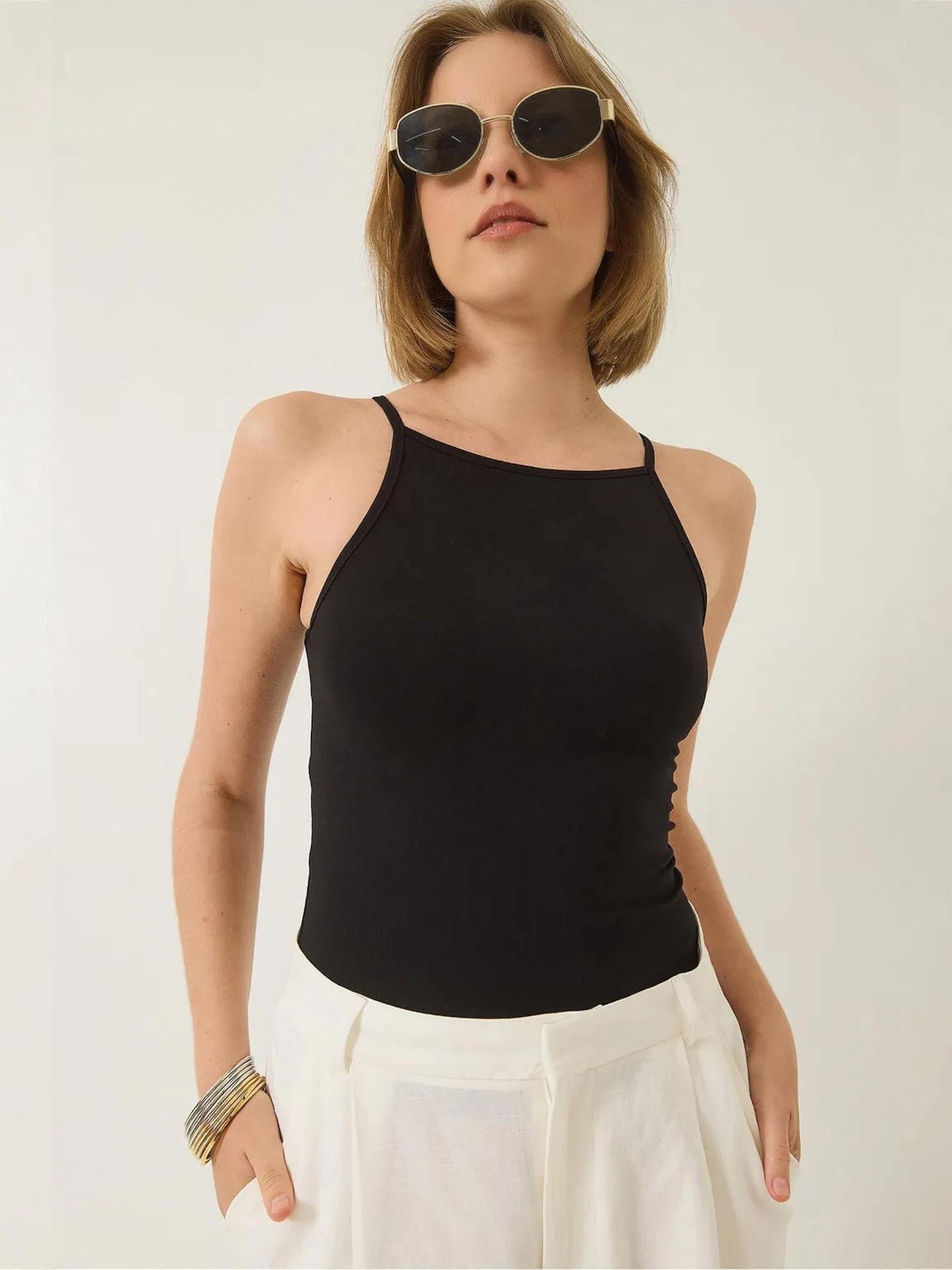 

Bianco Lucci Топ в черном цвете