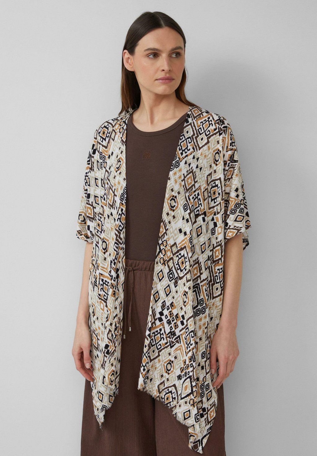 

Накидка PONCHO MIT ARTWORK s.Oliver, бежевый