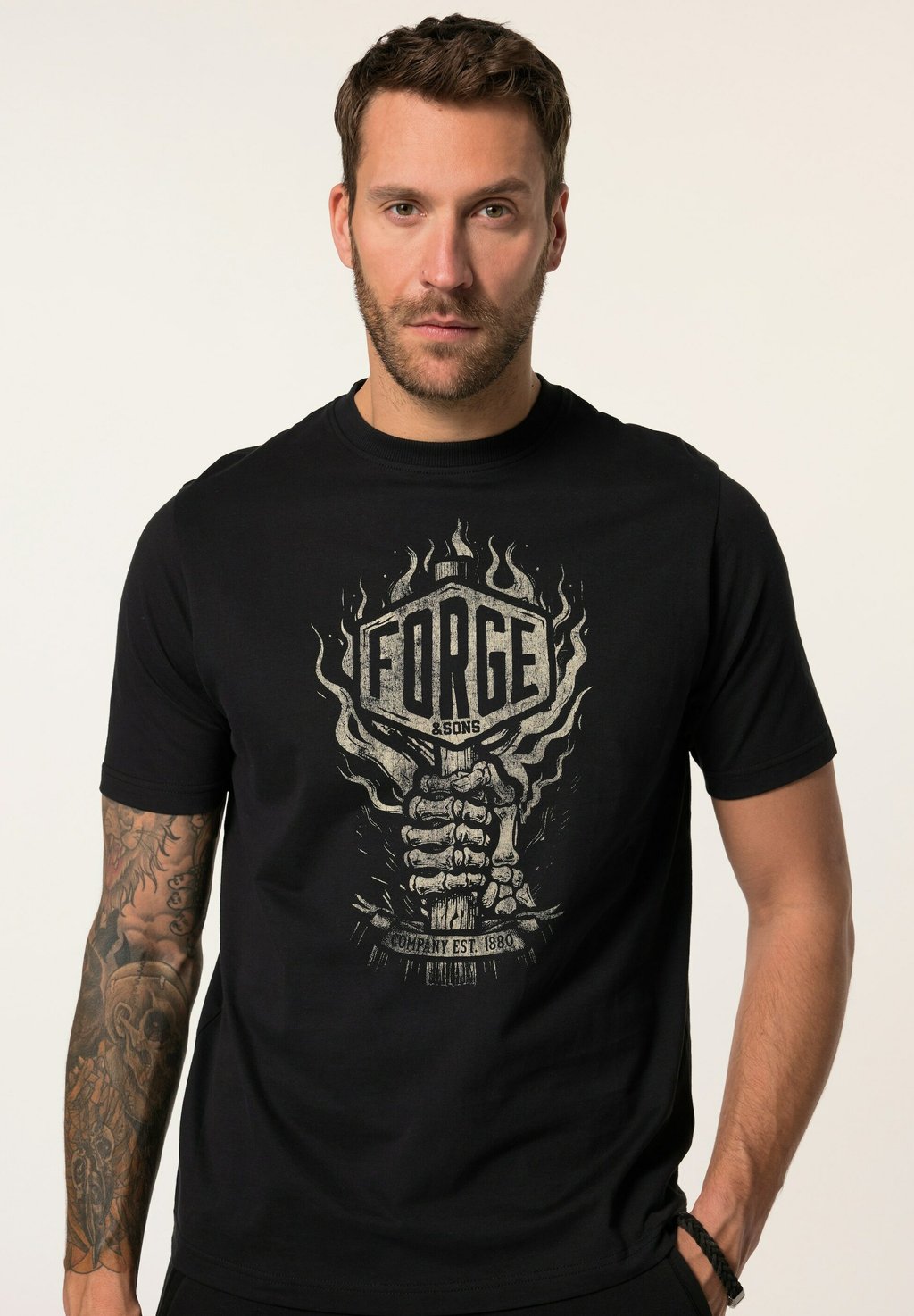 

Футболка с принтом SHORT SLEEVE CHEST JP1880, черный
