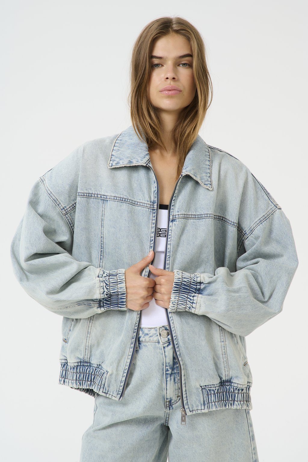 

Куртка-бомбер ASHER - Denim jacket Gestuz, цвет Mid Acid Wash