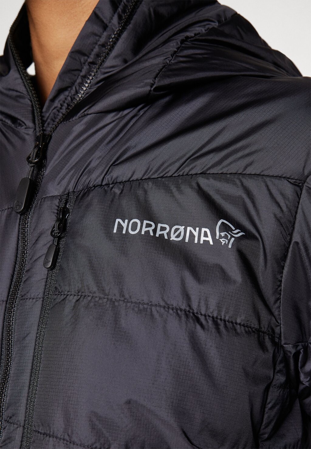 

Зимняя куртка FALKETIND HOOD Norrøna, черный