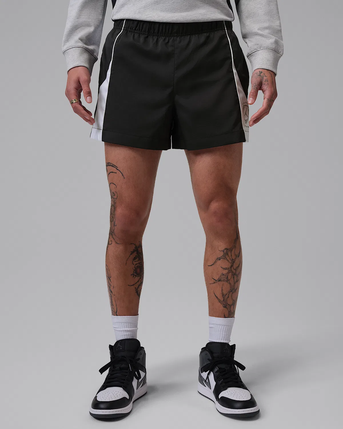 Мужские шорты Jordan Brooklyn 4" Shortie, Black/White/White/Metallic Silver