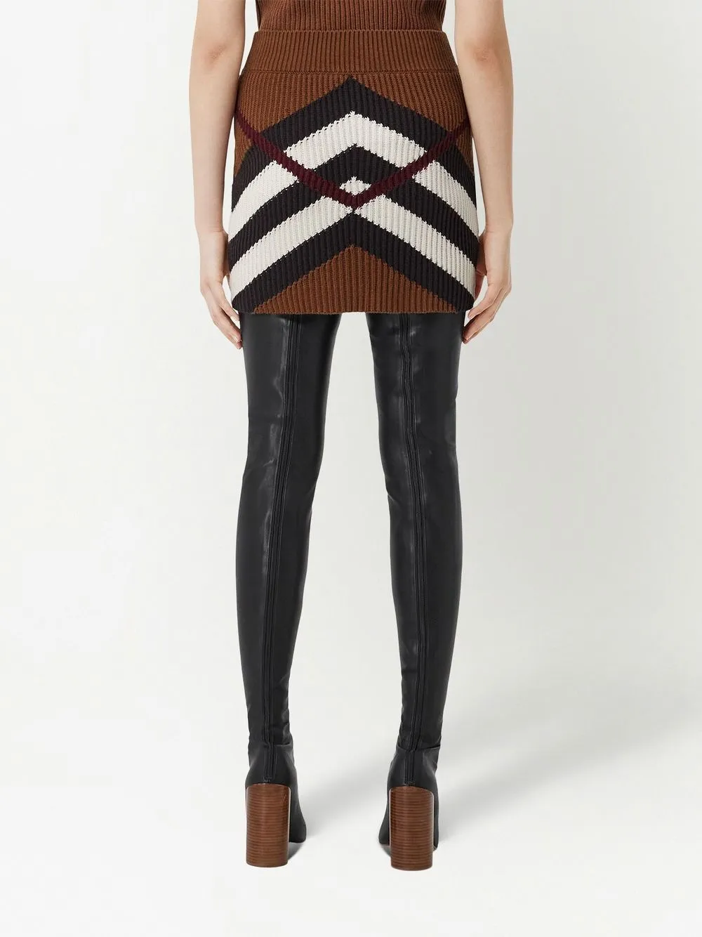Юбка мини Burberry Chevron Check, коричневый — фото 4
