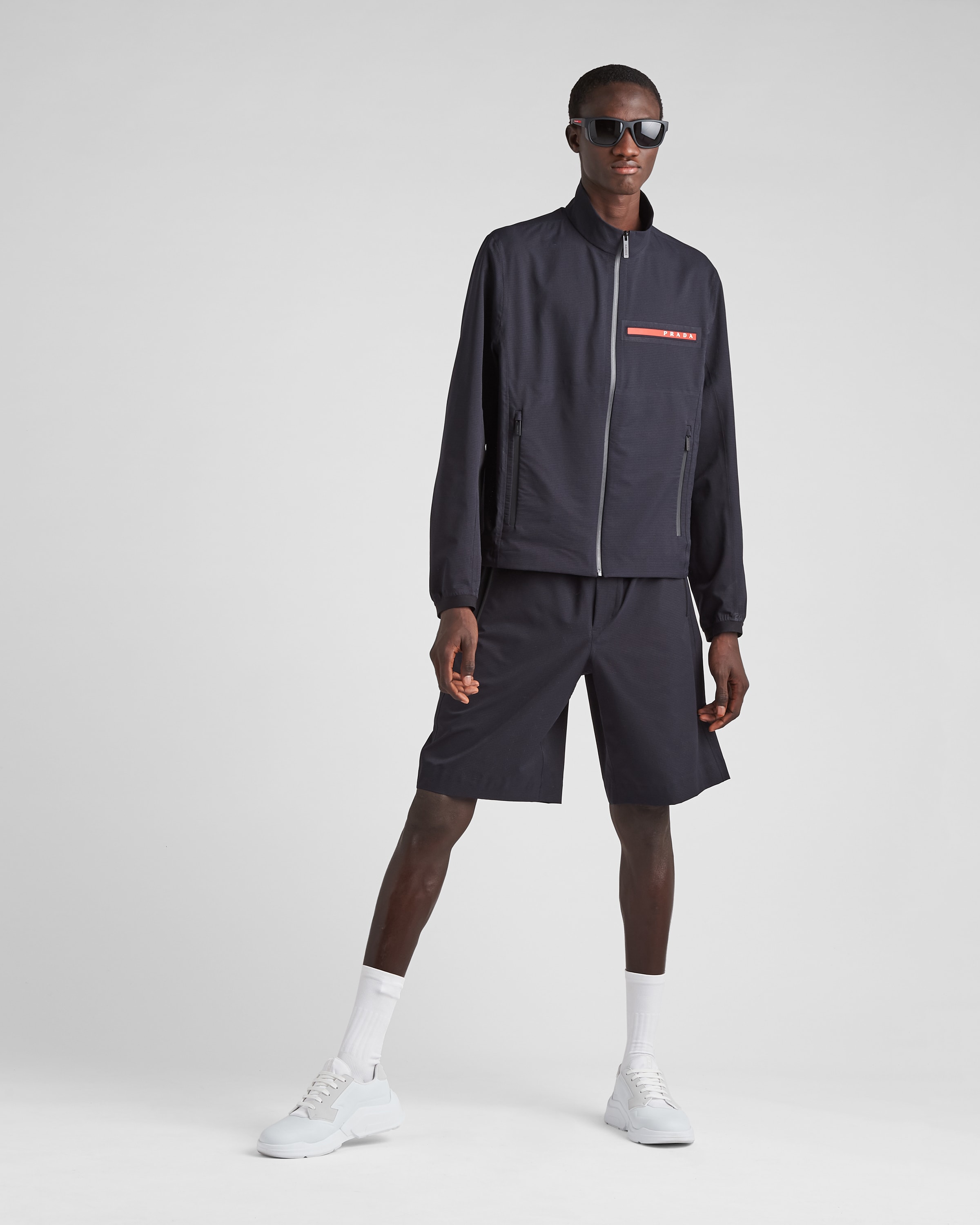 Легкая куртка из би-стрейча Prada, черный — фото 2
