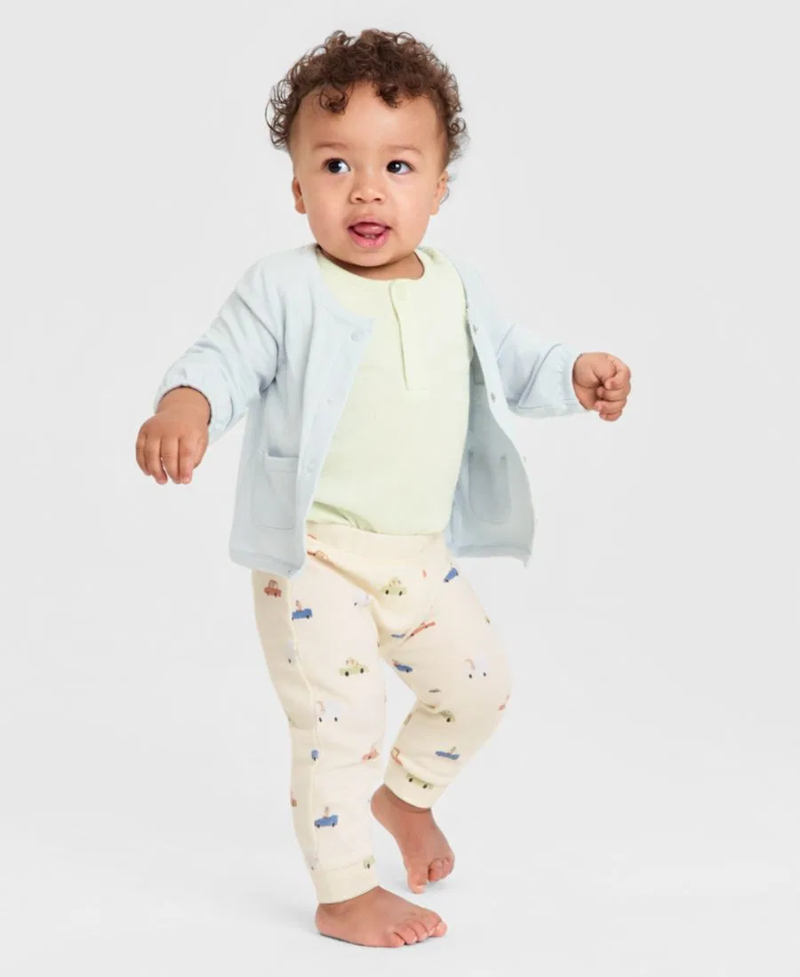 Комплект для малыша Everyday Baby Essentials: кардиган, боди и штанишки с принтом в виде машинок First Impressions, синий