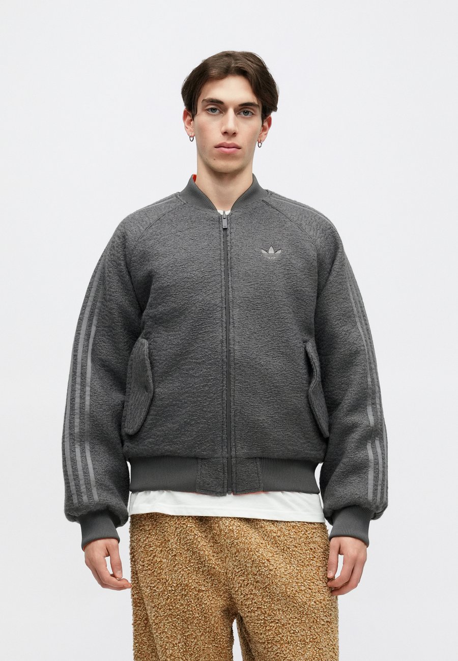 Куртка Adidas Originals Bomber Jacket, Grey Strata/Semi Impact Orange/Dark Grey — фото 4
