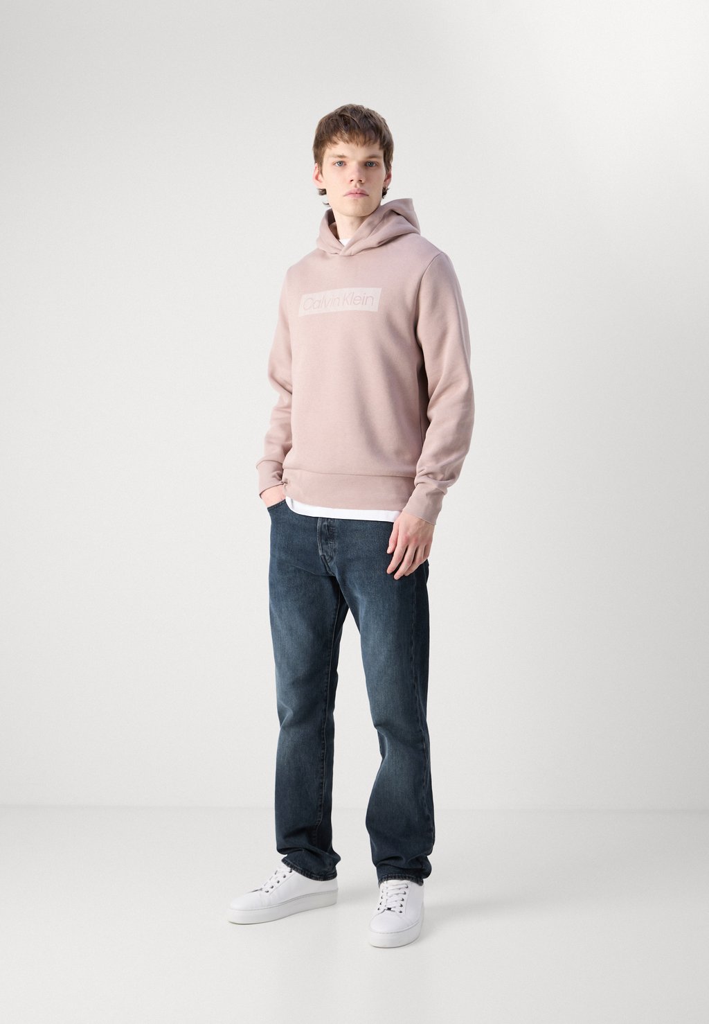 

Джемпер с капюшоном BOX STRIPED LOGO HOODIE Calvin Klein, красновато-серый