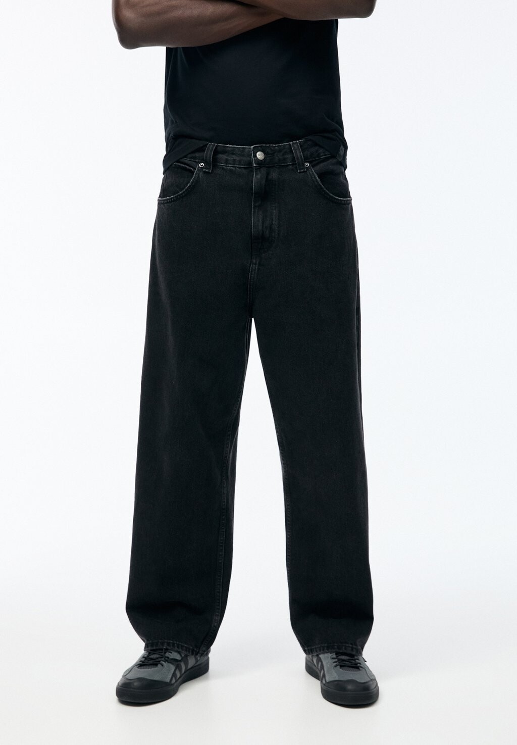 

Джинсы свободного кроя LOOSE-BAGGY PULL&BEAR, черный