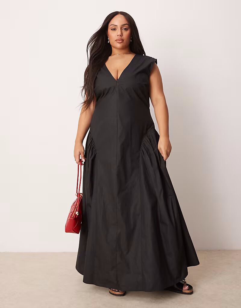 

Платье миди ASOS DESIGN Curve с V-образным вырезом и плиссированным подолом годе черного цвета