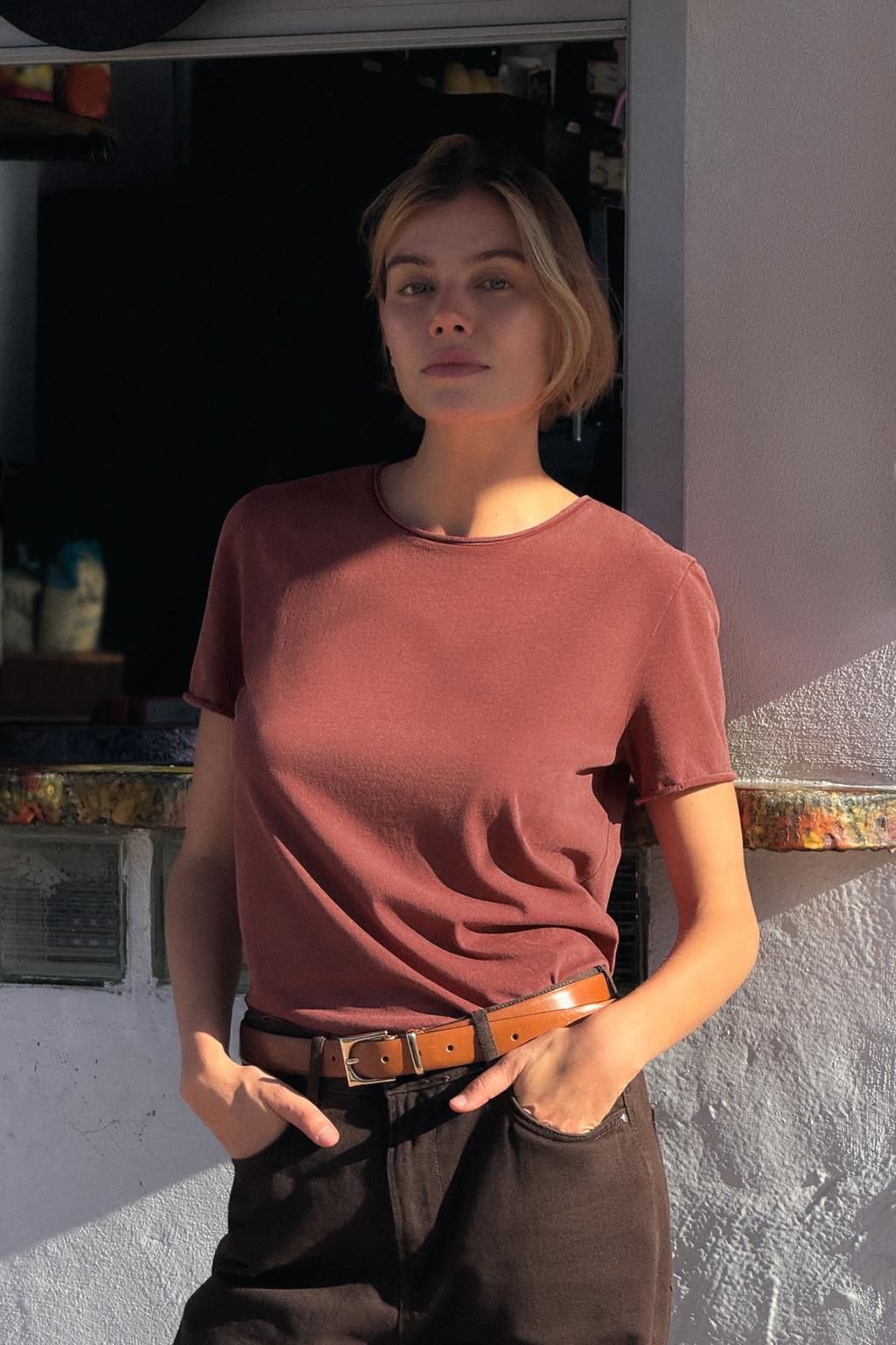

Выцветшая футболка с коротким рукавом ZARA, цвет Maroon