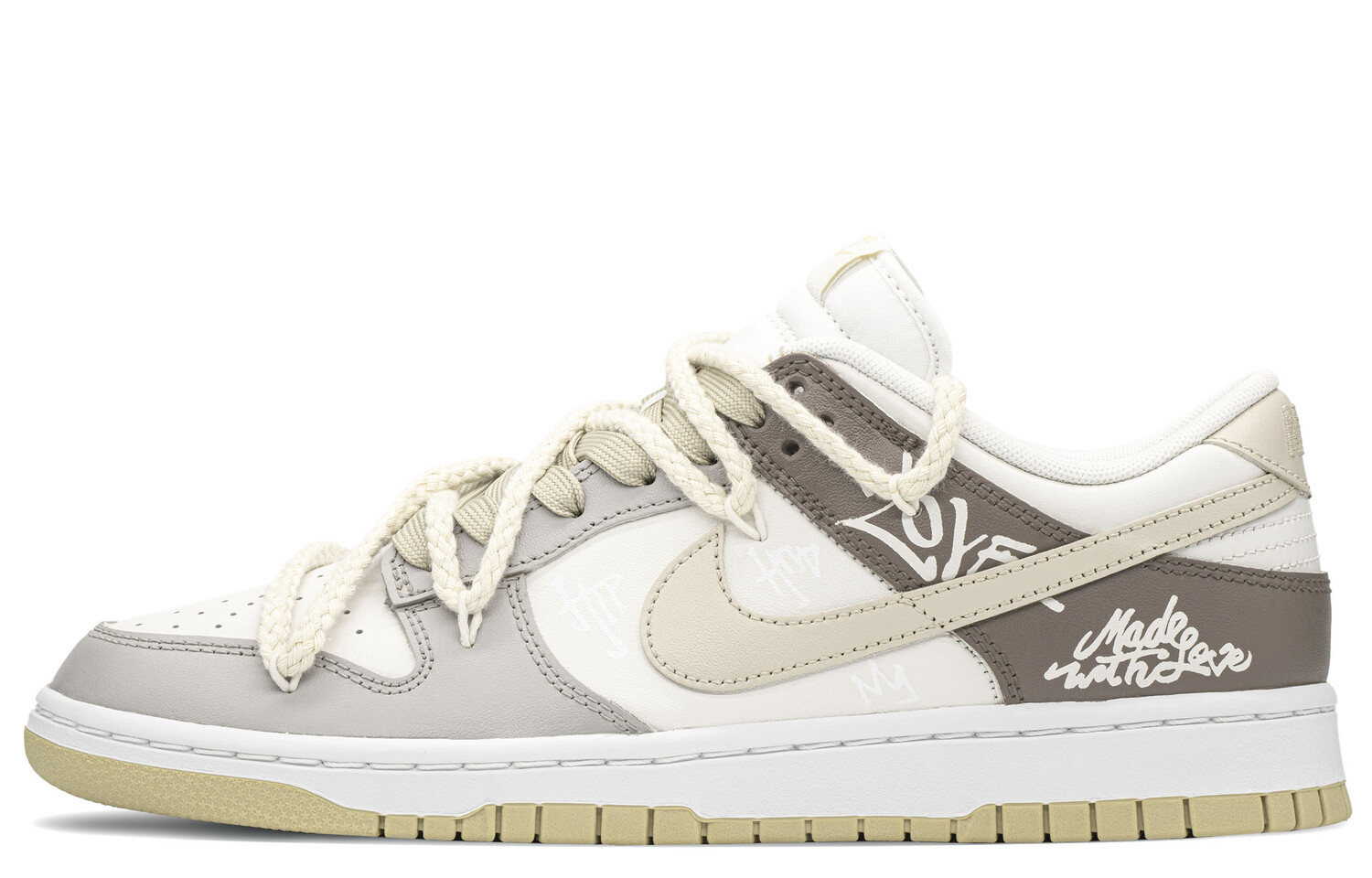 

Кроссовки Nike Dunk, коричневый/белый