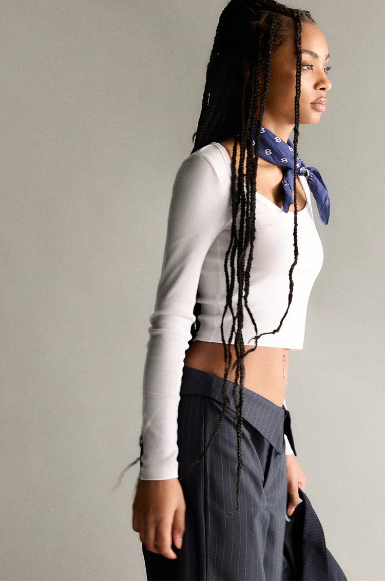 

Футболка с длинным рукавом в рубчик Pull And Bear, серый