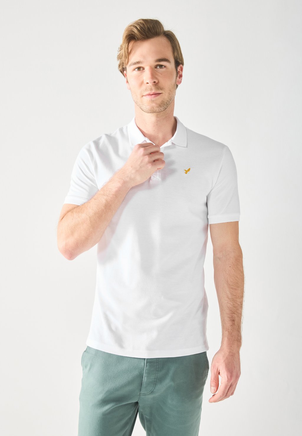 

Рубашка поло Pier One by Zalando, белый