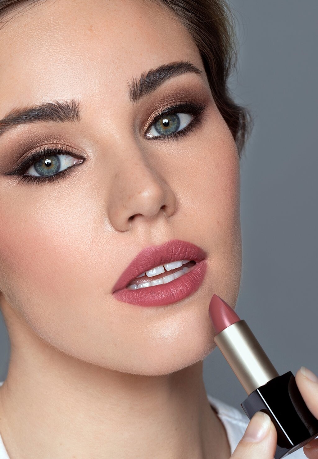 

Губная помада Matte Velour Lipstick Code8, Лима