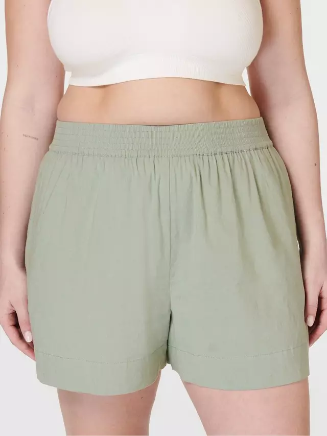 

Шорты Sweaty Betty Summer Stretch Linen Blend, цвет savannah green