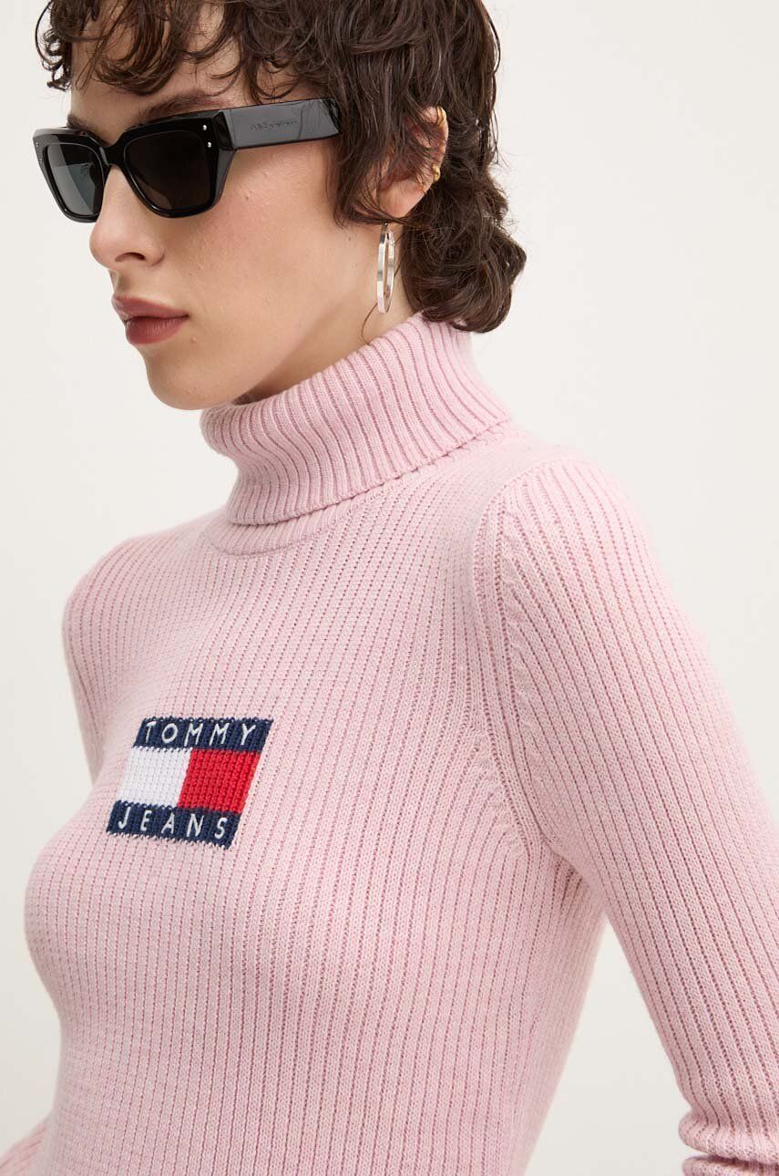 

Свитер Tommy Jeans из смесовой шерсти, розовый