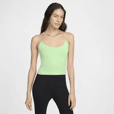 

Футболка Nike Sportswear Chill Knit, цвет Vapor Green/Sail