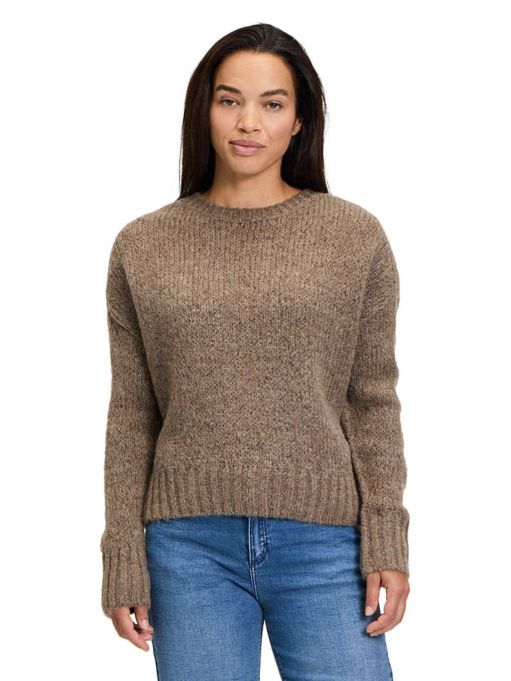 

CARTOON Светло-коричневый свитер