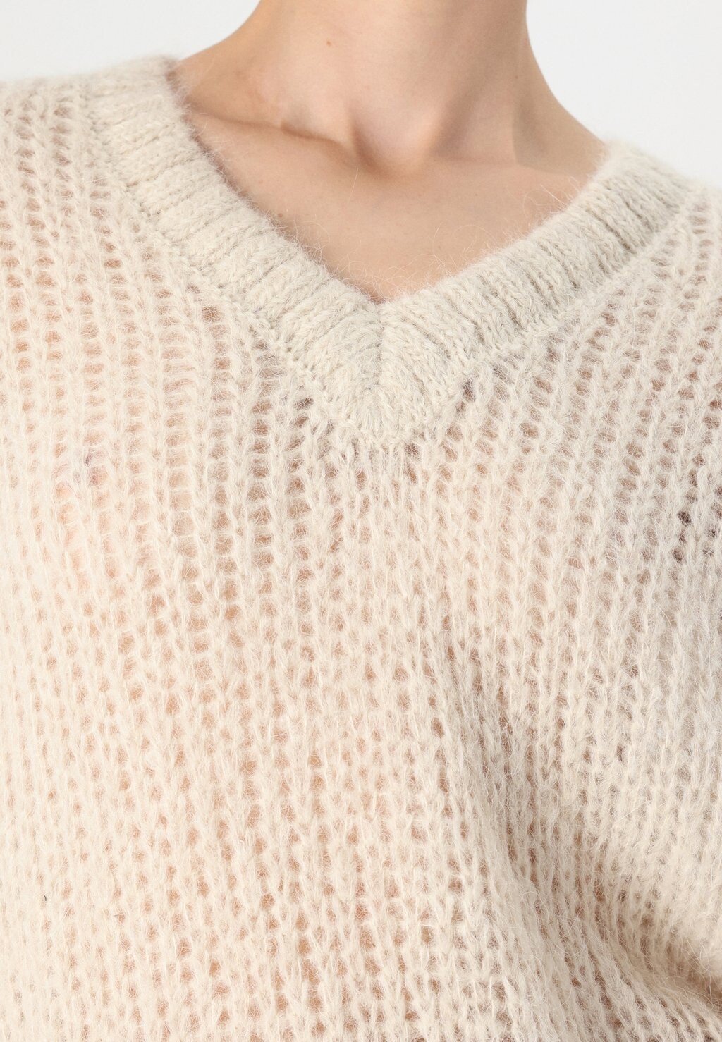 

Джемпер VIBANU V NECK VILA, молочный
