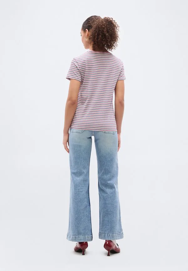 Идеальная футболка, базовая футболка Levi'S, Coriander/Fragrant Lilac — фото 4