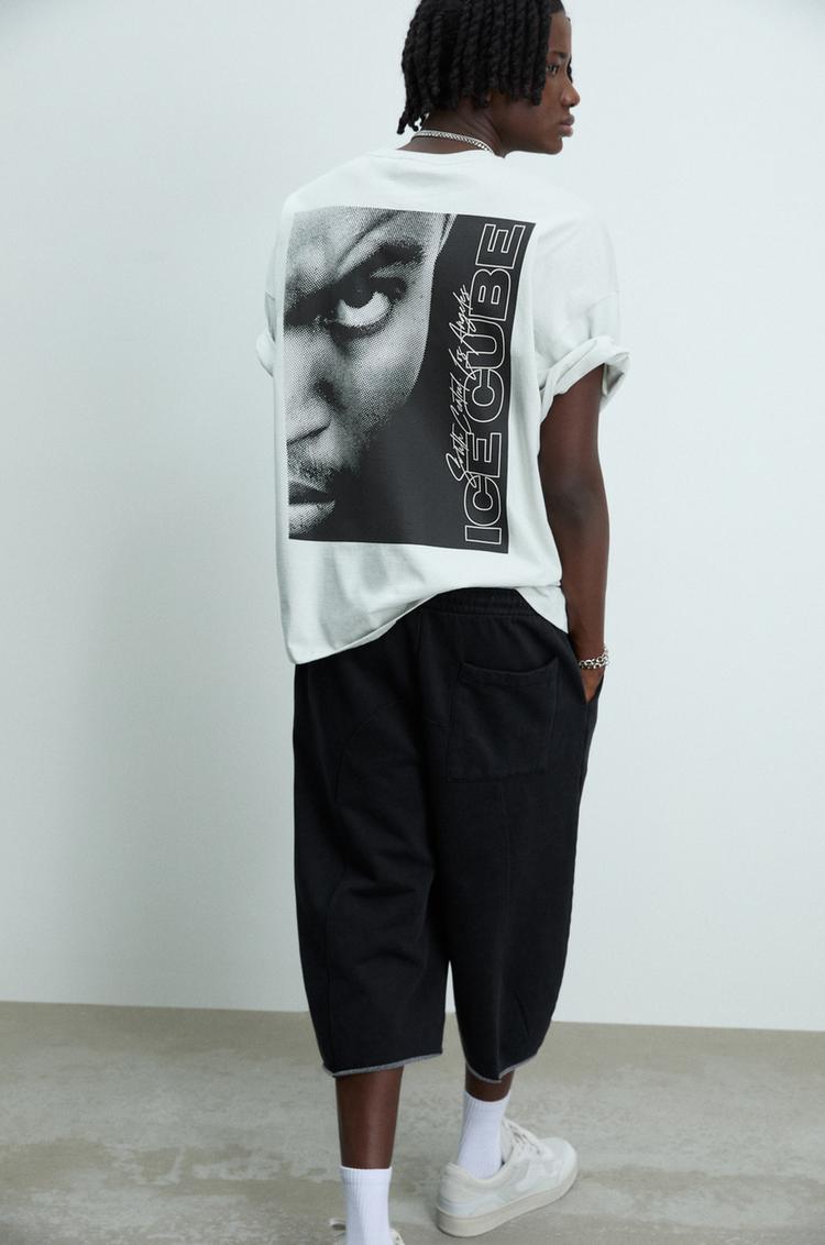 

Белая футболка с изображением кубиков льда Pull And Bear, экрю