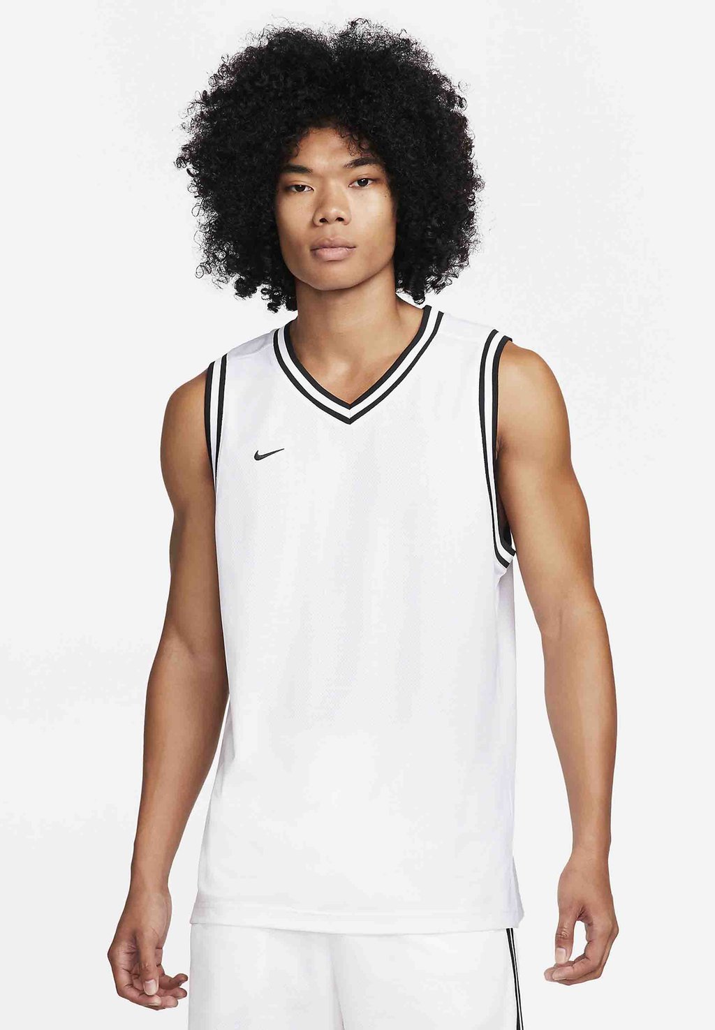 

Топ Nike, цвет white black