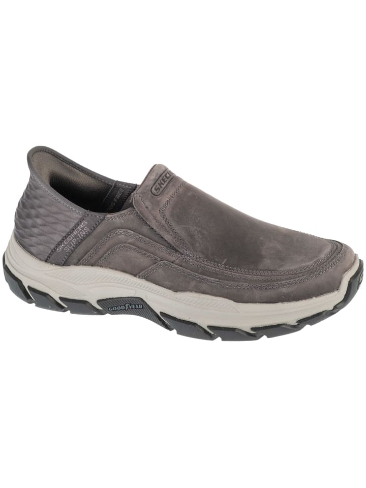 

Кроссовки на шнуровке Skechers, черный
