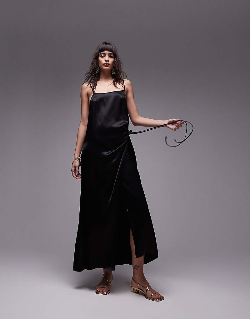 

Topshop – Premium – Черное платье миди с квадратным вырезом и запахом