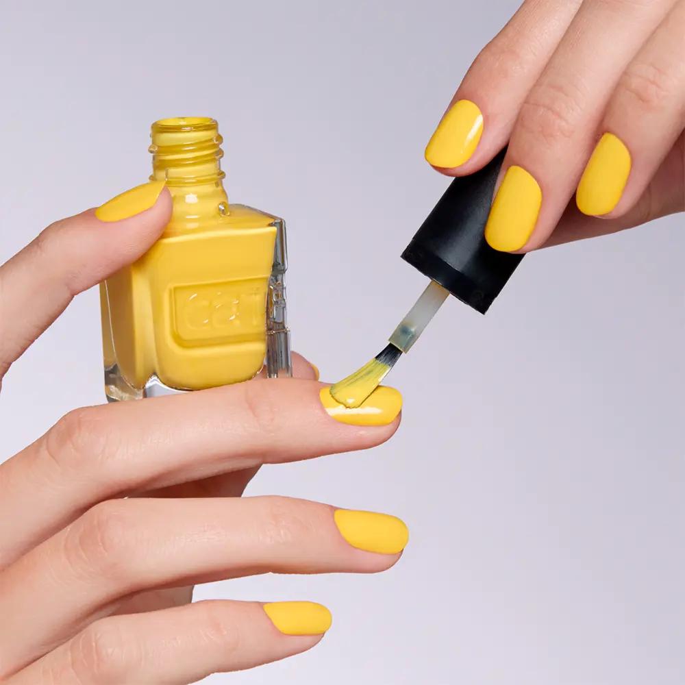Лак для ногтей Gel affair esmalte de uñas Catrice, цвет 013-To Bee Or Not To Bee, 10,5 мл. — фото 3
