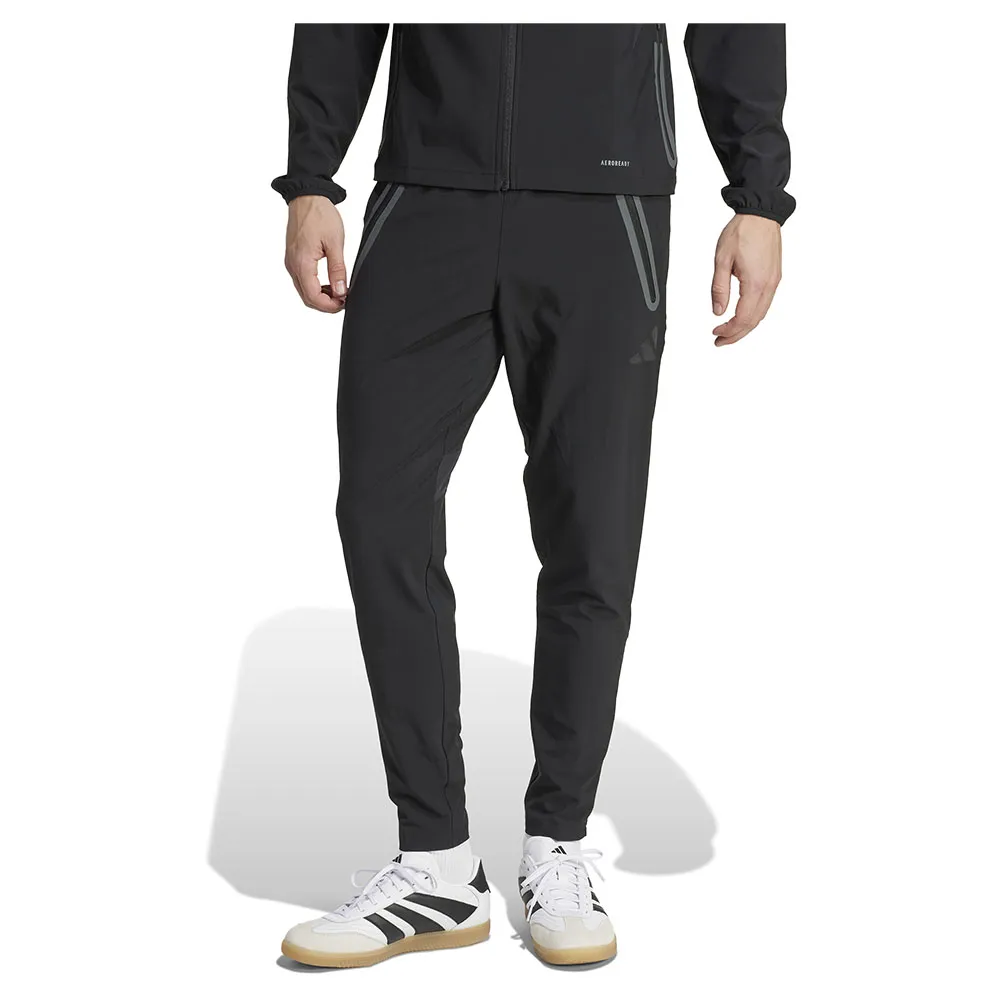 

Брюки adidas Real Madrid Tiro 25 Pro Vis Tech travel tracksuit, черный
