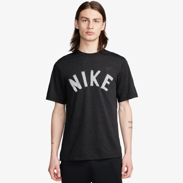 

Футболка первичная Nike