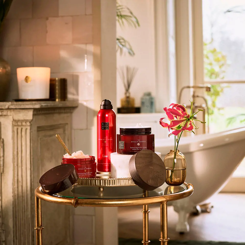 Гель для душа Rituals The Ritual of Ayurveda Harmonizing Foaming Shower Gel, 200 мл — фото 2