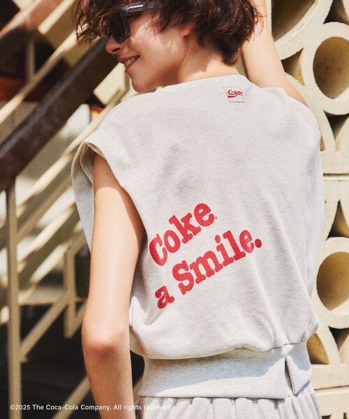 

Coca Cola Футболка мини из флиса с французским рукавом и принтом Coca-Cola, серый