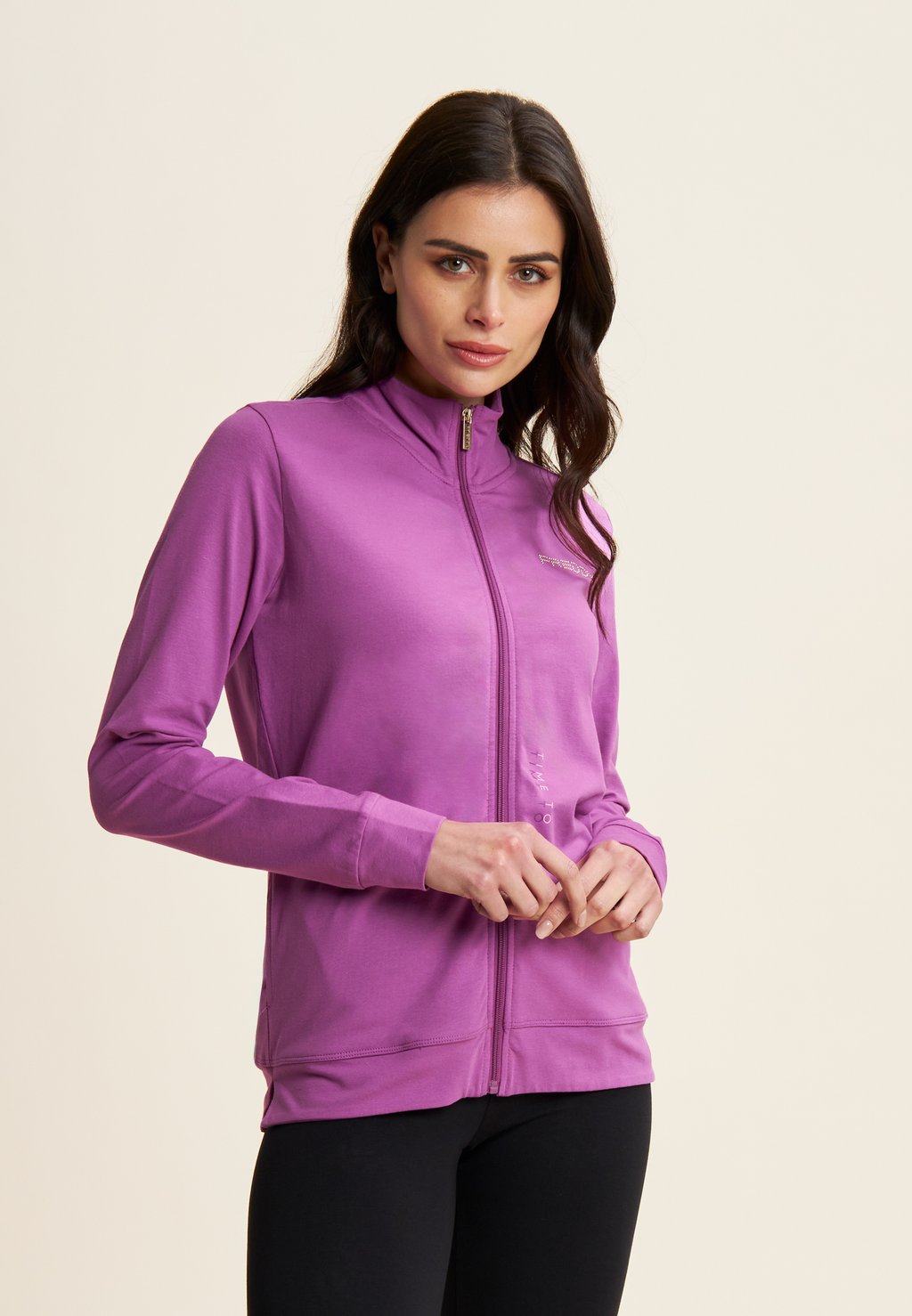 

Блейзер COMFORT IN CON ZIP E COLLO ALTO Freddy, цвет Cattleya Orchid