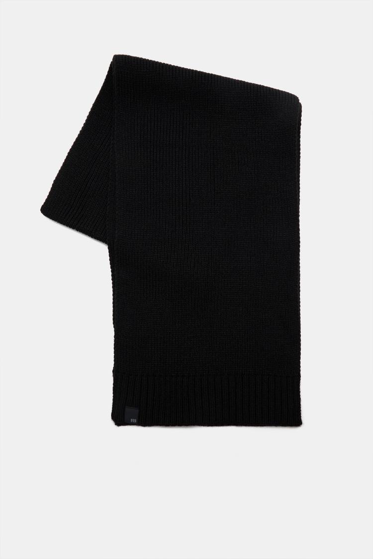 

Базовый шарф Pull And Bear, черный