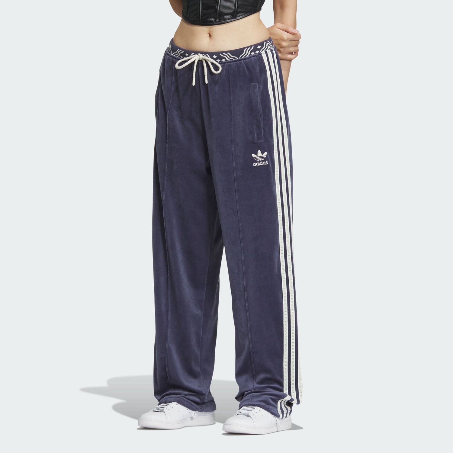 SST Knit Sweatpants женские темно-синие Adidas Originals — фото 2