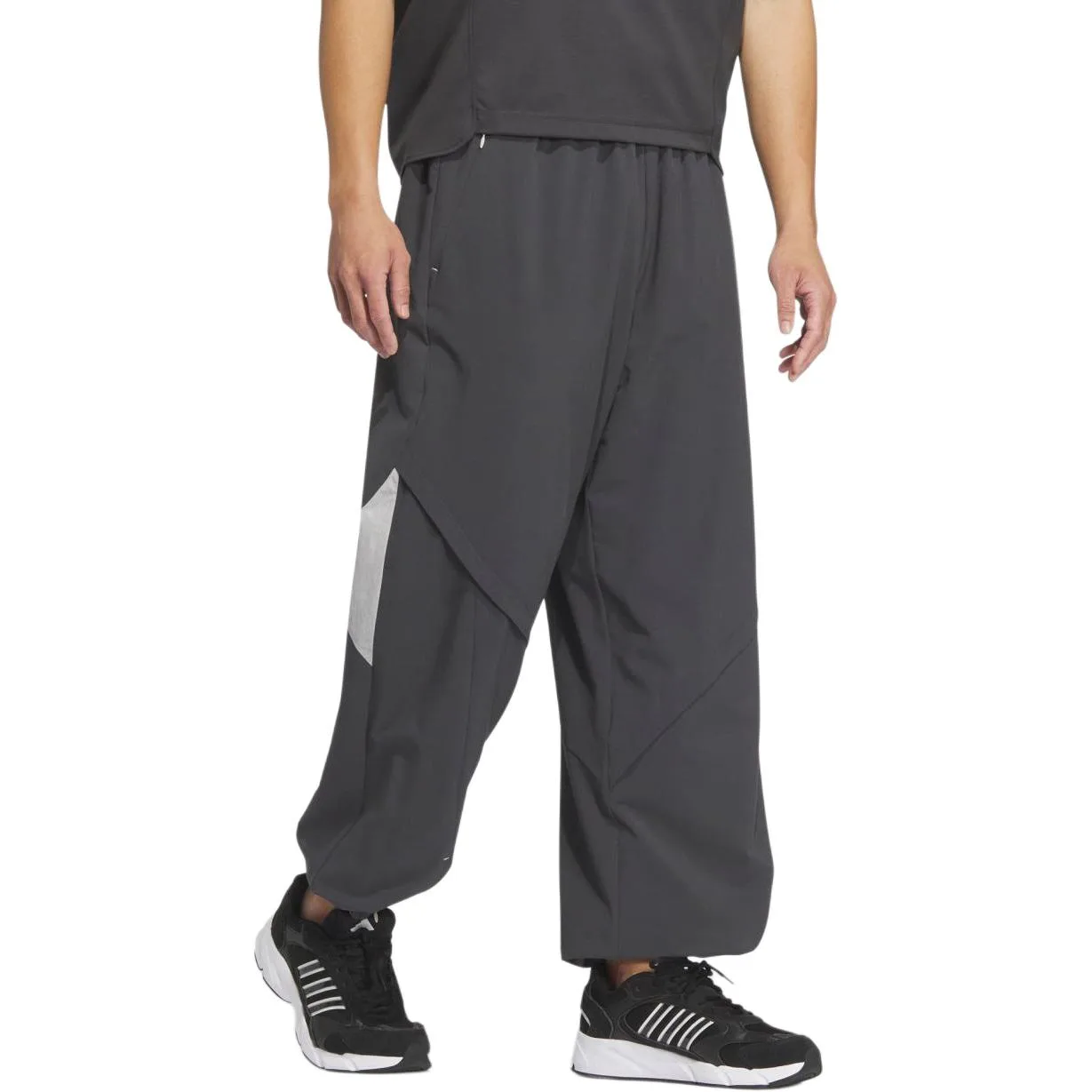 Adidas Брюки casual мужские carbon black/light gray — фото 4